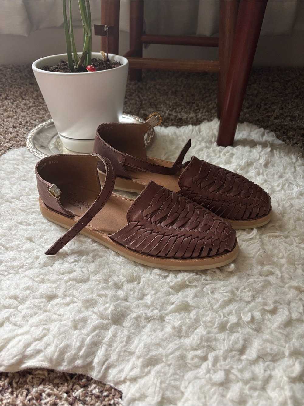 woman's leather huaraches